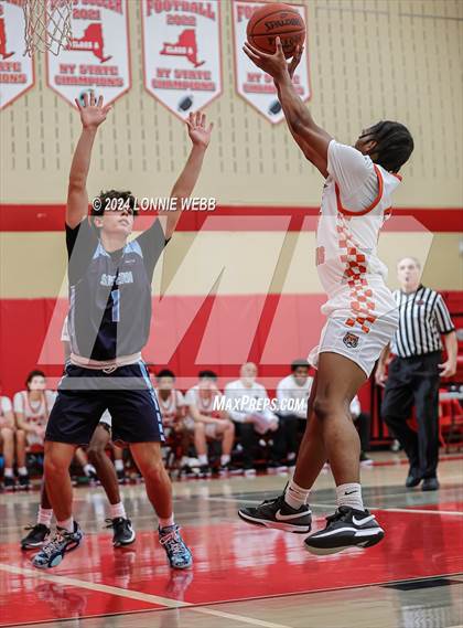 Thumbnail 3 in Suffern vs White Plains (3rd Annual Dom Narcisco Memorial Foundation Invitational) photogallery.