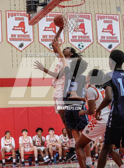 Thumbnail 2 in Suffern vs White Plains (3rd Annual Dom Narcisco Memorial Foundation Invitational) photogallery.
