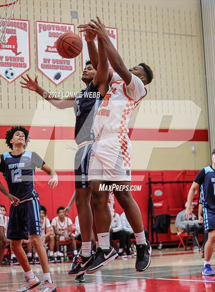 Thumbnail 2 in Suffern vs White Plains (3rd Annual Dom Narcisco Memorial Foundation Invitational) photogallery.