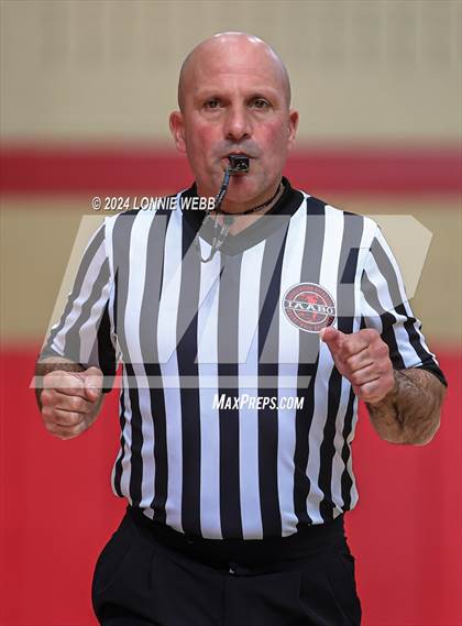 Thumbnail 1 in Suffern vs White Plains (3rd Annual Dom Narcisco Memorial Foundation Invitational) photogallery.