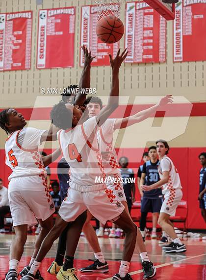 Thumbnail 3 in Suffern vs White Plains (3rd Annual Dom Narcisco Memorial Foundation Invitational) photogallery.