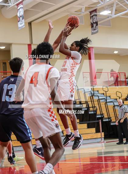 Thumbnail 3 in Suffern vs White Plains (3rd Annual Dom Narcisco Memorial Foundation Invitational) photogallery.