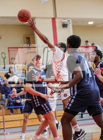 Thumbnail 3 in Suffern vs White Plains (3rd Annual Dom Narcisco Memorial Foundation Invitational) photogallery.