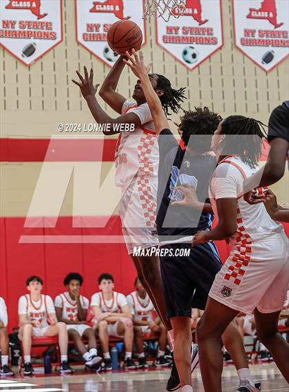 Thumbnail 1 in Suffern vs White Plains (3rd Annual Dom Narcisco Memorial Foundation Invitational) photogallery.
