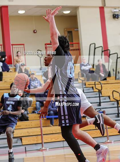 Thumbnail 1 in Suffern vs White Plains (3rd Annual Dom Narcisco Memorial Foundation Invitational) photogallery.