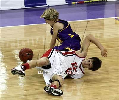 Thumbnail 2 in Escalon vs. Ripon (D4 Sec. Final)#2 photogallery.