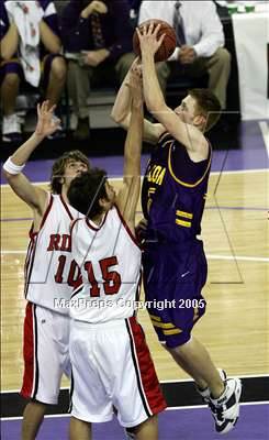 Thumbnail 3 in Escalon vs. Ripon (D4 Sec. Final)#2 photogallery.