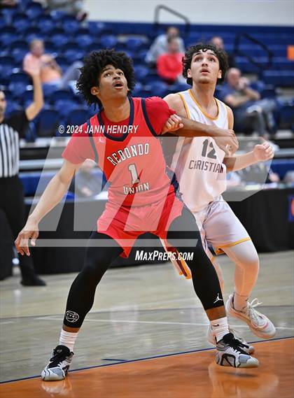 Thumbnail 1 in Layton Christian Academy vs. Redondo Union (Tarkanian Classic) photogallery.