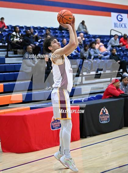 Thumbnail 2 in Layton Christian Academy vs. Redondo Union (Tarkanian Classic) photogallery.