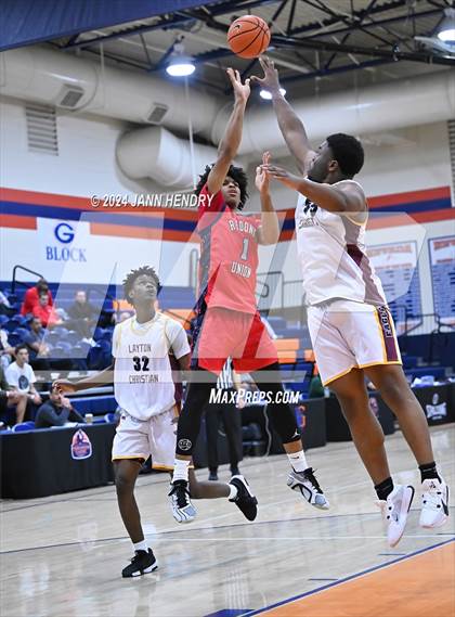 Thumbnail 2 in Layton Christian Academy vs. Redondo Union (Tarkanian Classic) photogallery.
