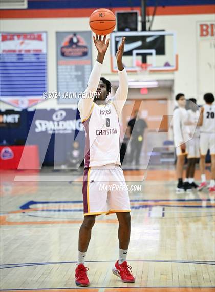 Thumbnail 2 in Layton Christian Academy vs. Redondo Union (Tarkanian Classic) photogallery.