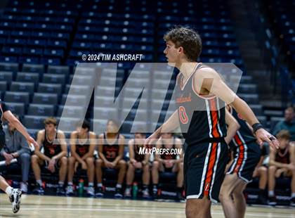 Thumbnail 1 in Loveland vs Mt. Healthy (Holiday Hardwood Classic) photogallery.