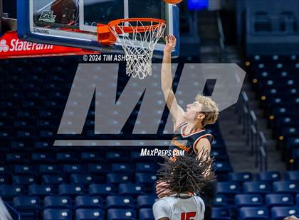 Thumbnail 1 in Loveland vs Mt. Healthy (Holiday Hardwood Classic) photogallery.