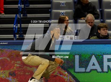 Thumbnail 1 in Loveland vs Mt. Healthy (Holiday Hardwood Classic) photogallery.