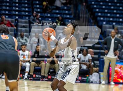 Thumbnail 1 in Loveland vs Mt. Healthy (Holiday Hardwood Classic) photogallery.