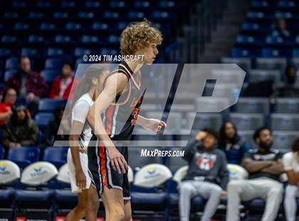 Thumbnail 2 in Loveland vs Mt. Healthy (Holiday Hardwood Classic) photogallery.