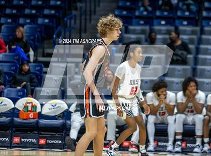 Thumbnail 2 in Loveland vs Mt. Healthy (Holiday Hardwood Classic) photogallery.
