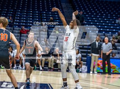 Thumbnail 1 in Loveland vs Mt. Healthy (Holiday Hardwood Classic) photogallery.