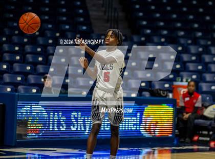 Thumbnail 3 in Loveland vs Mt. Healthy (Holiday Hardwood Classic) photogallery.