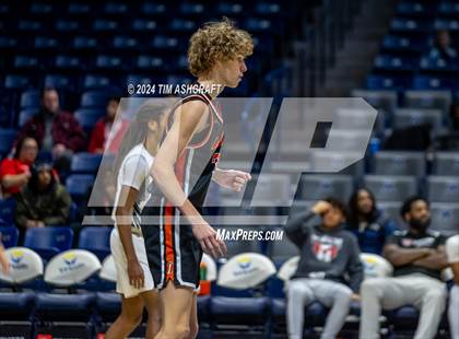 Thumbnail 3 in Loveland vs Mt. Healthy (Holiday Hardwood Classic) photogallery.