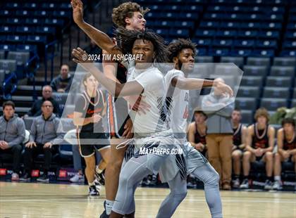 Thumbnail 3 in Loveland vs Mt. Healthy (Holiday Hardwood Classic) photogallery.