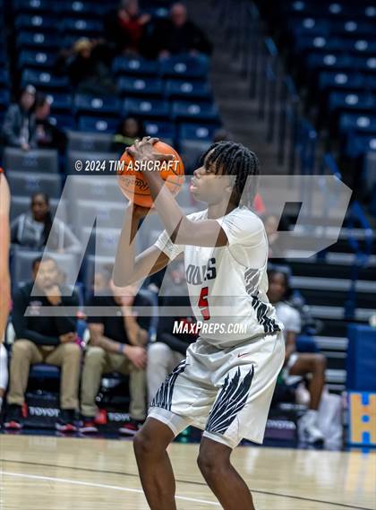 Thumbnail 1 in Loveland vs Mt. Healthy (Holiday Hardwood Classic) photogallery.