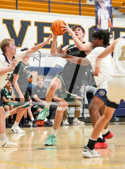 Thumbnail 3 in FR: Summit @ Summit photogallery.