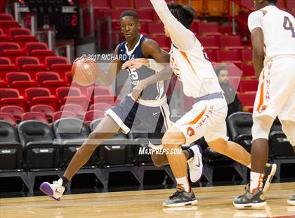 Thumbnail 2 in Florida Prep vs. South Miami (Hoophall Miami Invitational) photogallery.