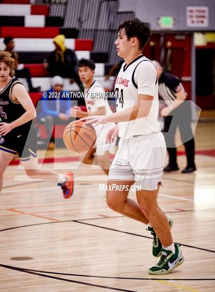Thumbnail 2 in Bradshaw Christian vs. West Campus (Cordova Christmas Classic) photogallery.