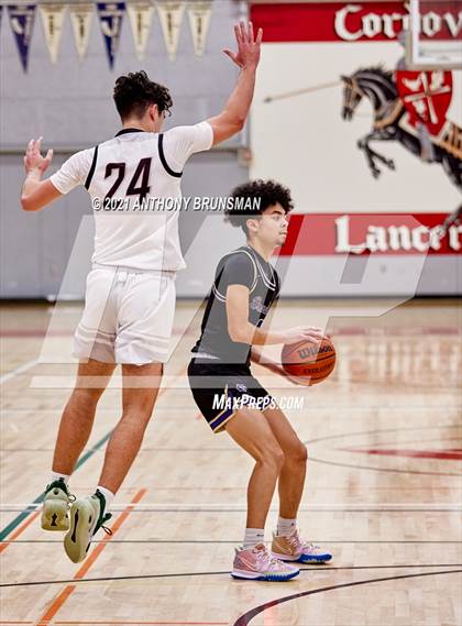 Thumbnail 2 in Bradshaw Christian vs. West Campus (Cordova Christmas Classic) photogallery.