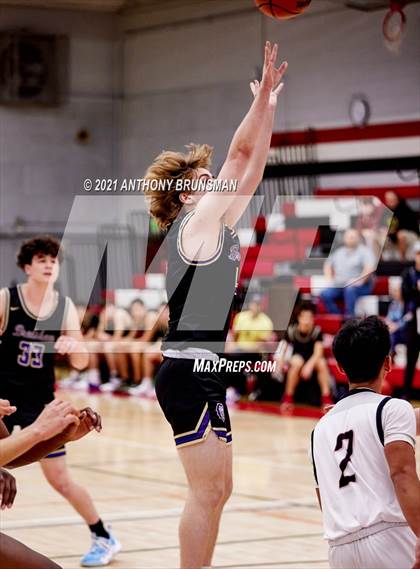Thumbnail 2 in Bradshaw Christian vs. West Campus (Cordova Christmas Classic) photogallery.