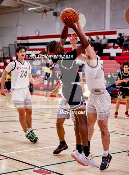 Thumbnail 2 in Bradshaw Christian vs. West Campus (Cordova Christmas Classic) photogallery.