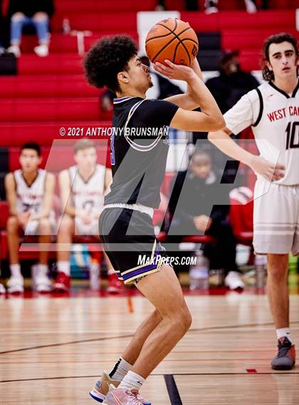 Thumbnail 2 in Bradshaw Christian vs. West Campus (Cordova Christmas Classic) photogallery.