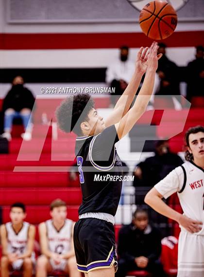 Thumbnail 3 in Bradshaw Christian vs. West Campus (Cordova Christmas Classic) photogallery.