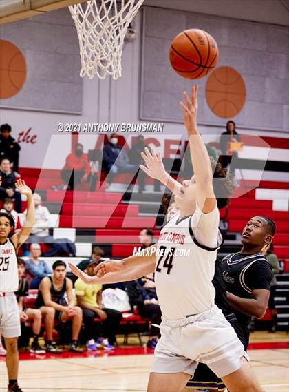 Thumbnail 2 in Bradshaw Christian vs. West Campus (Cordova Christmas Classic) photogallery.
