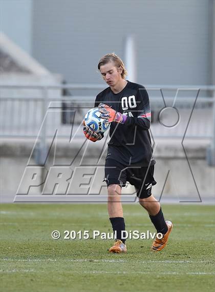 Thumbnail 2 in Mountain Vista vs. Broomfield (CHSAA 5A Final) photogallery.