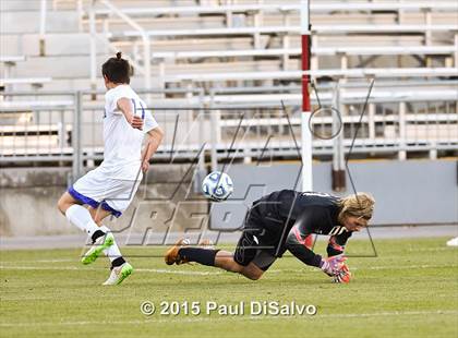 Thumbnail 2 in Mountain Vista vs. Broomfield (CHSAA 5A Final) photogallery.