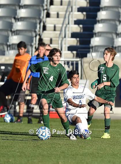 Thumbnail 3 in Mountain Vista vs. Broomfield (CHSAA 5A Final) photogallery.