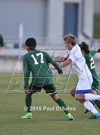 Thumbnail 2 in Mountain Vista vs. Broomfield (CHSAA 5A Final) photogallery.