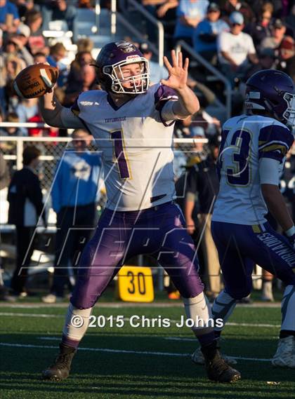 Thumbnail 3 in Mater Dei vs. Taylorville (IHSA 4A Quarterfinal) photogallery.