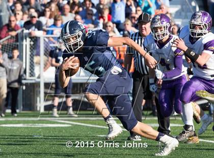 Thumbnail 1 in Mater Dei vs. Taylorville (IHSA 4A Quarterfinal) photogallery.