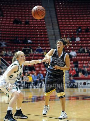 Thumbnail 1 in Bonita Vista vs. Poway (CIF SDS D1 Final) photogallery.