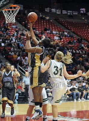 Thumbnail 2 in Bonita Vista vs. Poway (CIF SDS D1 Final) photogallery.