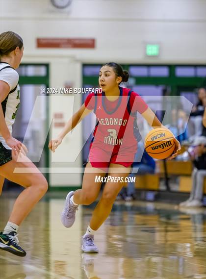 Thumbnail 2 in St. Joseph vs Redondo Union (Santa Barbara Tournament of Champions) photogallery.