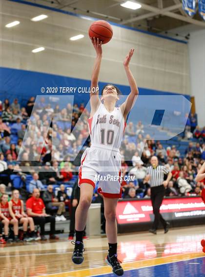 Thumbnail 2 in Manti vs. South Sevier (UHSAA 3A Quarterfinal) photogallery.