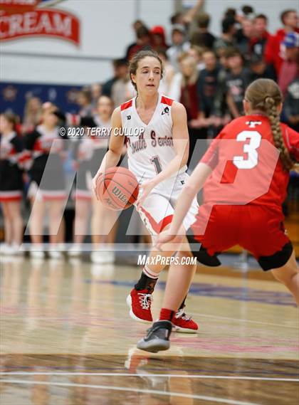 Thumbnail 2 in Manti vs. South Sevier (UHSAA 3A Quarterfinal) photogallery.