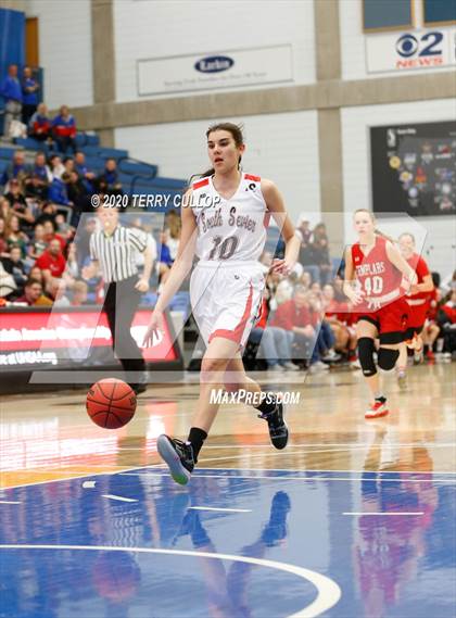 Thumbnail 2 in Manti vs. South Sevier (UHSAA 3A Quarterfinal) photogallery.