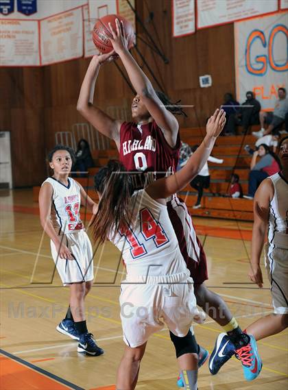 Thumbnail 1 in Highland vs. Marshall (Pasadena Poly Tournament) photogallery.
