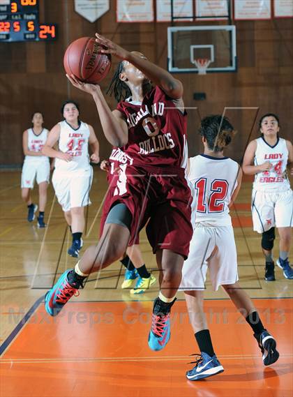 Thumbnail 3 in Highland vs. Marshall (Pasadena Poly Tournament) photogallery.