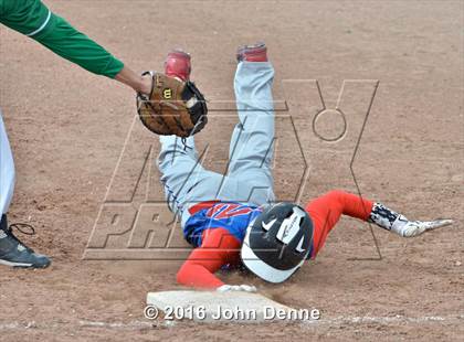 Thumbnail 1 in Mora @ McCurdy photogallery.